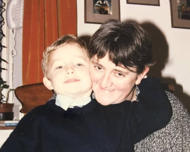 A young Cian Langelaan with his mother Anthea