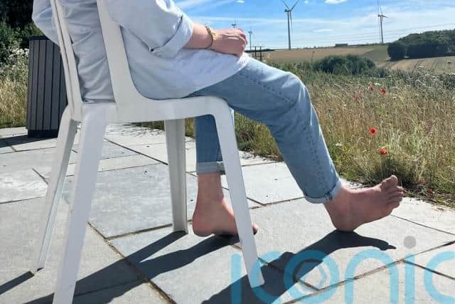 After returning to his hotel after a 6-mile walk around Dartmoor National Park, he discovered the barefoot movement online who argued that rejecting shoes can correct misalignments, increase foot strength and flexibility and prevent fungal infections.