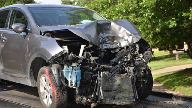 Staying calm is the most important thing in the event of a car crash