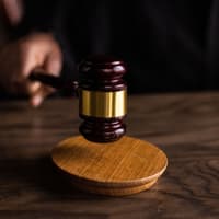 Tipperary woman who used false documents to buy €100,000 Land Rover avoids jail