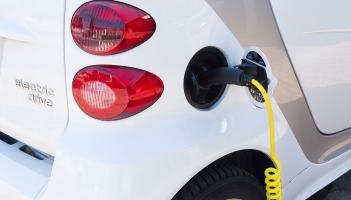 Roll out of new high-powered EV chargers on motorway network set to ease range anxiety