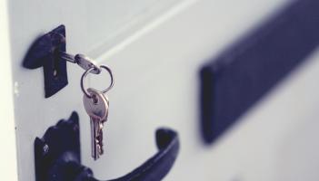 Nearly 200 asylum seekers placed in State accommodation for children found out to be adults