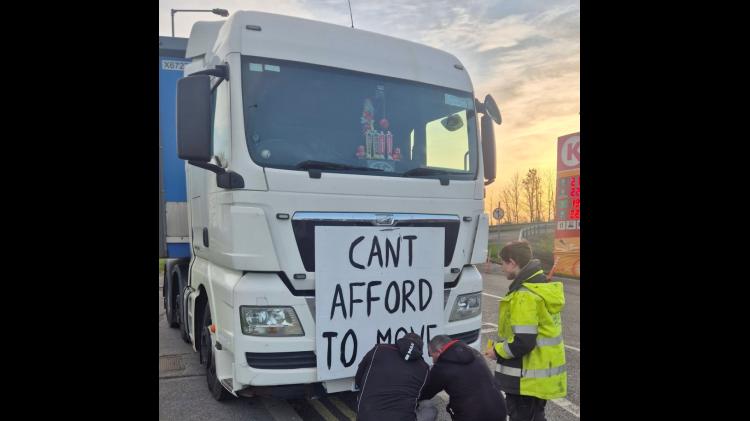 Tipperary haulier faces &euro;2,500 extra diesel costs a week, councillor told at fuel protest