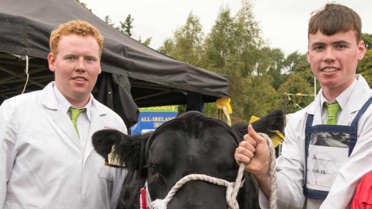 Two Tipperary brothers studying in Poland raise funds for college GAA club abroad