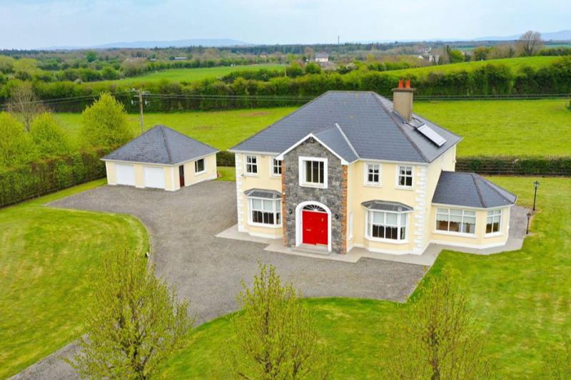 PROPERTY: Gorgeous home with huge garden in the heart of Tipperary goes on sale for &euro;500,000