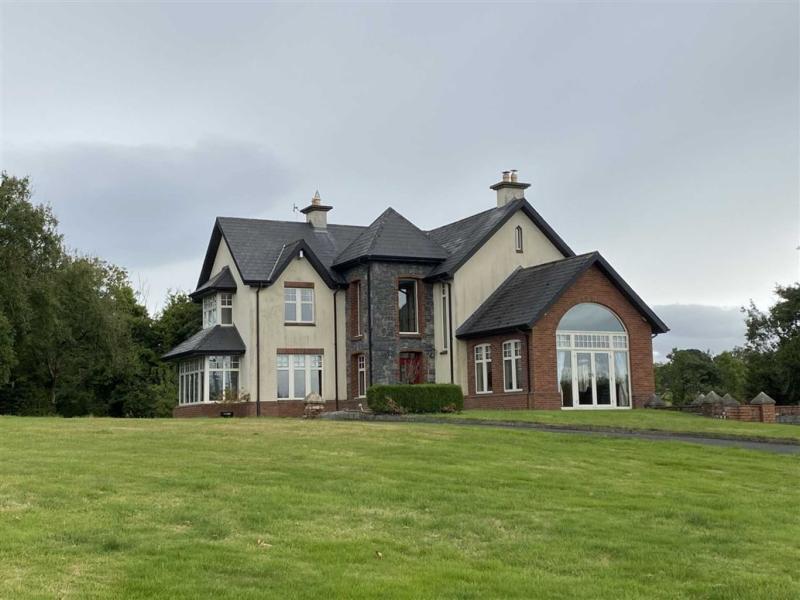 ‘Striking’ architecturally designed home on sale in Tipperary for €550,000