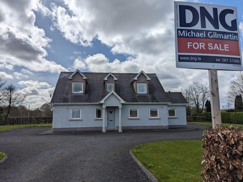 Three-bedroom house on sale close to Lough Derg in Tipperary for just under €300,000