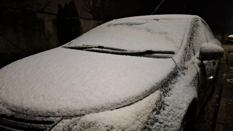 LIVE: Heavy snowfall reported as Met Éireann  weather warnings remain in place for Tipperary