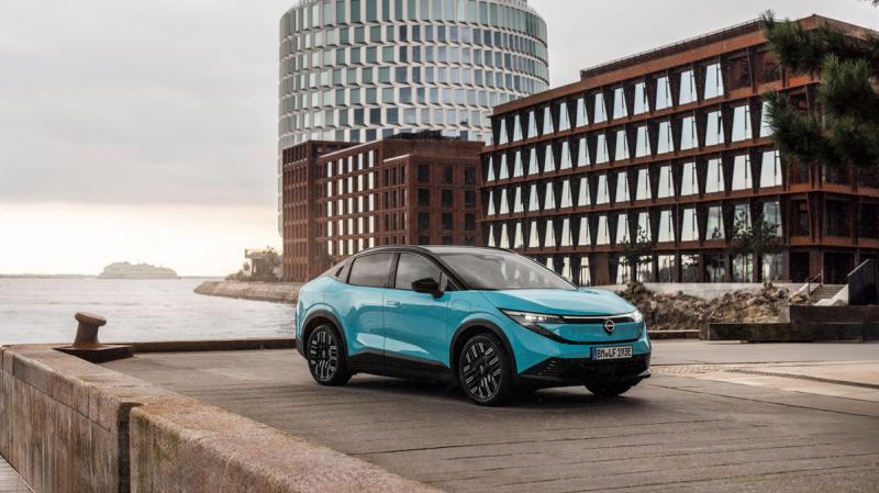 Tipperary garage to showcase new electric Nissan electric vehicle early