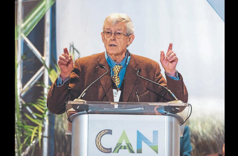 ATipperary  scientist is presented with a prestigious award in ~America