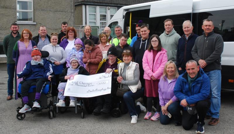 PHOTO: Tipperary community group donates large sum of money to special school in Tipperary