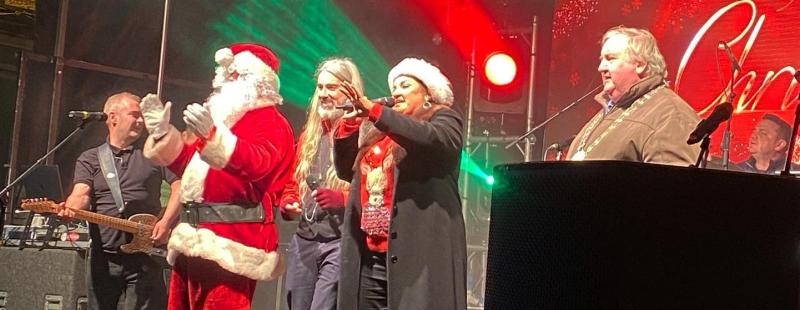 It's beginning to look a lot like Christmas as Nenagh switches on its festive lights